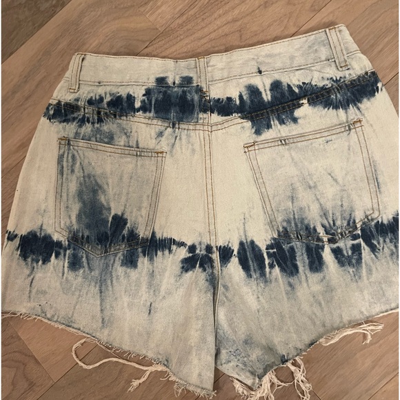 Hayden Shorts - Nwt- Ashli acid  dye denim - Picture 3 of 5